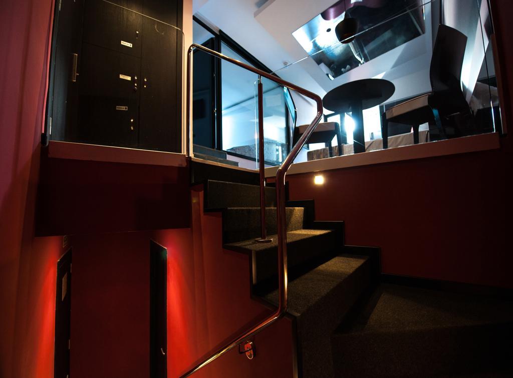 Hotel Loob Madrid (Adults Only) Торрехон-де-Ардос Экстерьер фото