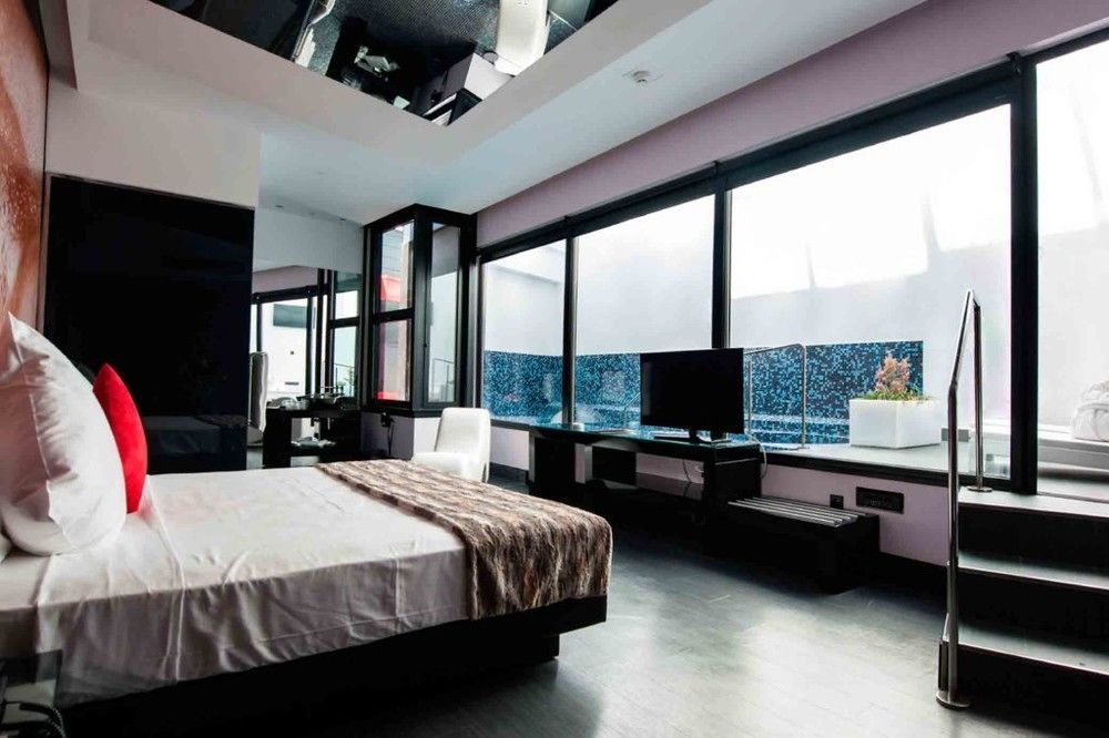 Hotel Loob Madrid (Adults Only) Торрехон-де-Ардос Экстерьер фото