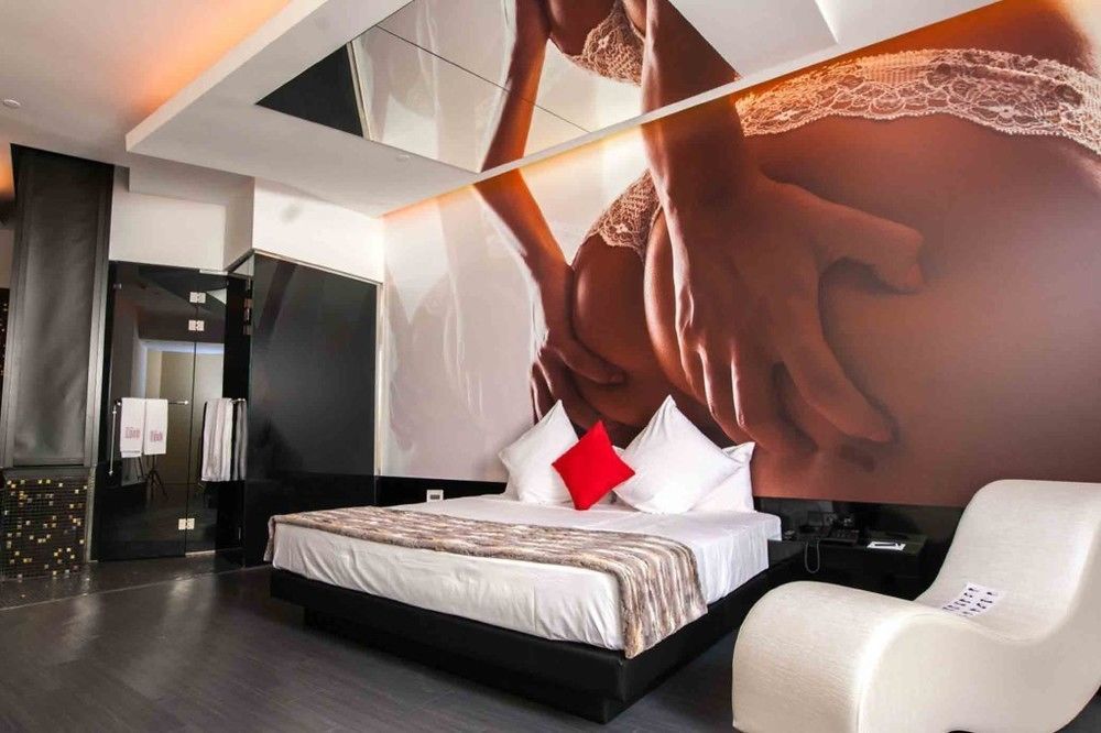 Hotel Loob Madrid (Adults Only) Торрехон-де-Ардос Экстерьер фото