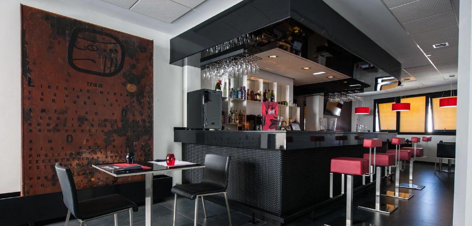 Hotel Loob Madrid (Adults Only) Торрехон-де-Ардос Экстерьер фото